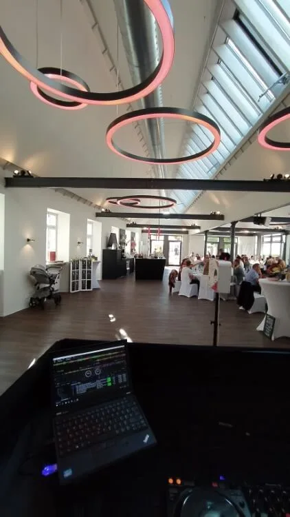 Blick vom DJ-Pult in die Ideenspinnerei Ettlingen, Event mit DJ Beatgee